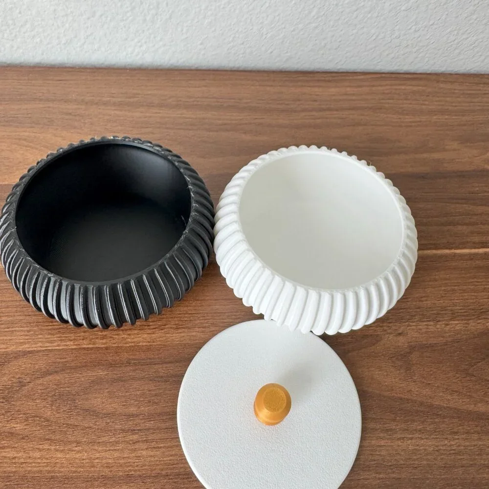 3D Printed Stackable Trinket Tray with Lid – Modern Black & White Design